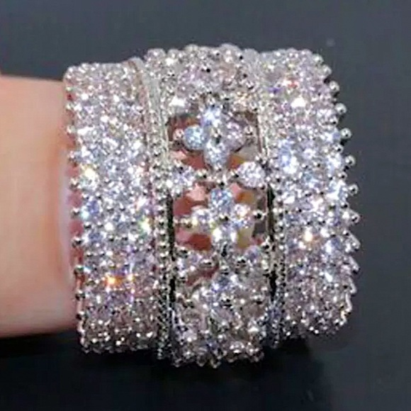 WHITE GOLD SAPPHIRE BAGUETTE RING FLOWER DIAMOND ENGAGEMENT - Picture 6 of 7